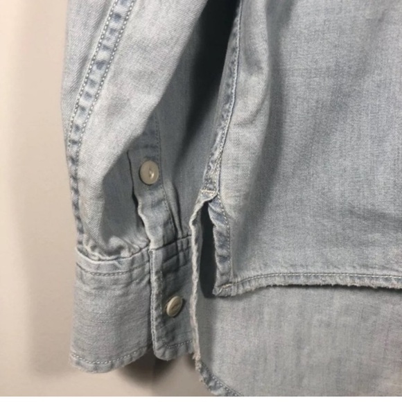 Madewell Shirt Lace-Up Denim Chambray Distressed - Picture 6 of 7